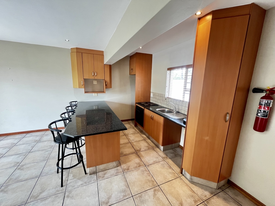 To Let 2 Bedroom Property for Rent in Beacon Bay Eastern Cape